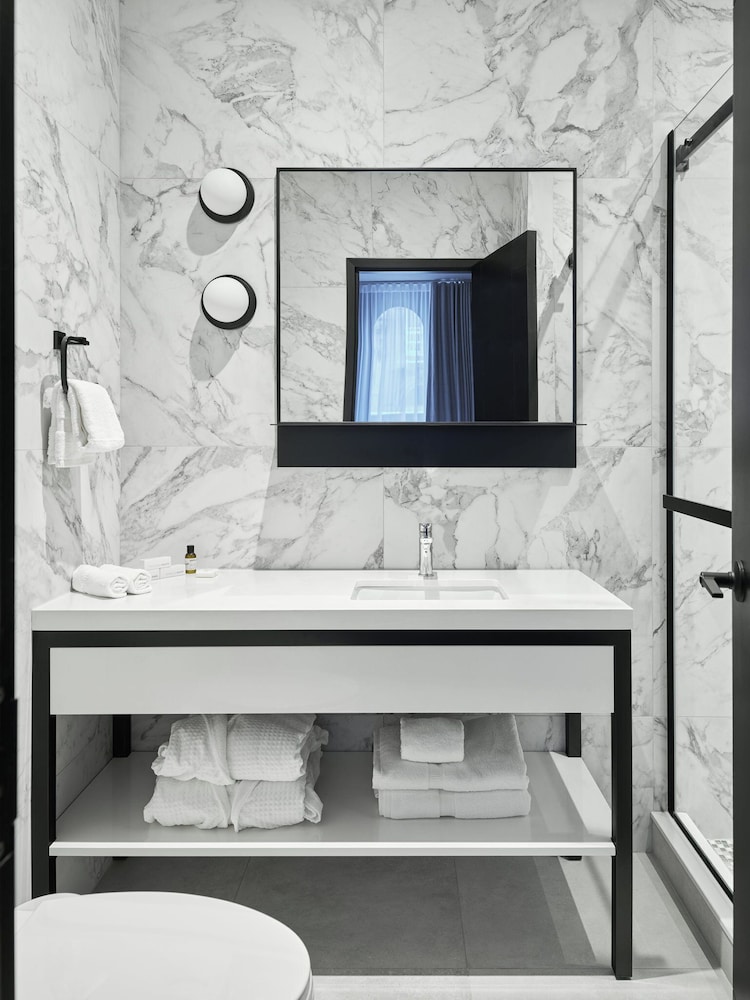 Room (Small)