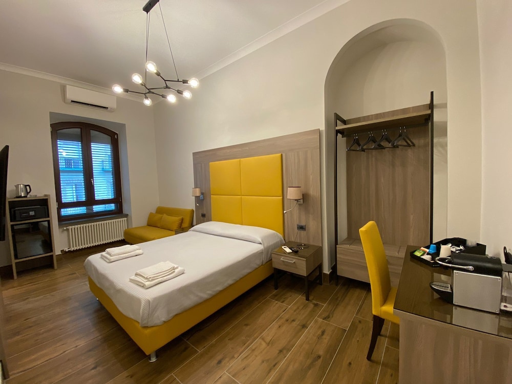 Quadruple Room CARONTE