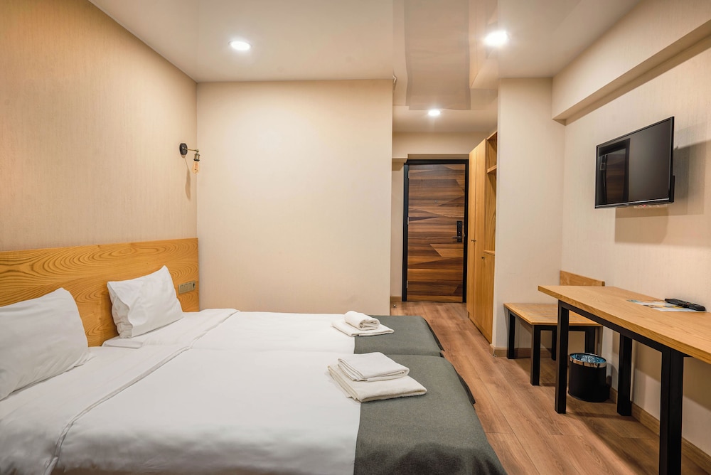 Classic Double Room - Photo 5