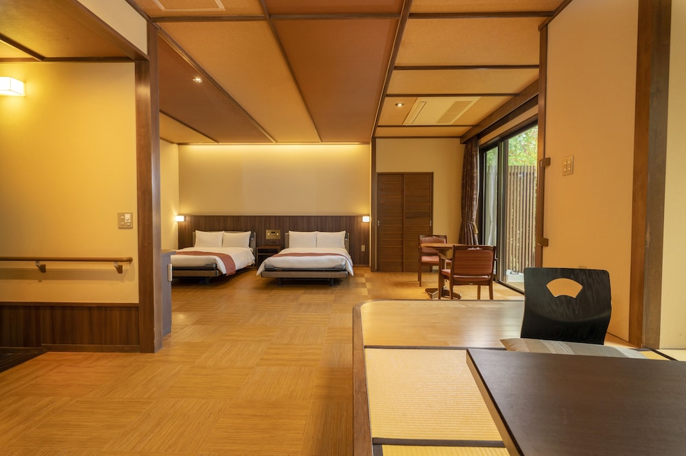 Dog Friendly Room Accessible Deluxe Suite(With private dog park)(With blow bath)(Non-smoking) photo 2