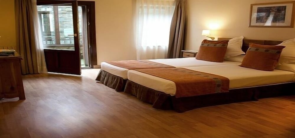 Classic Double Room, 1 Double or 2 Twin Beds - Photo 2