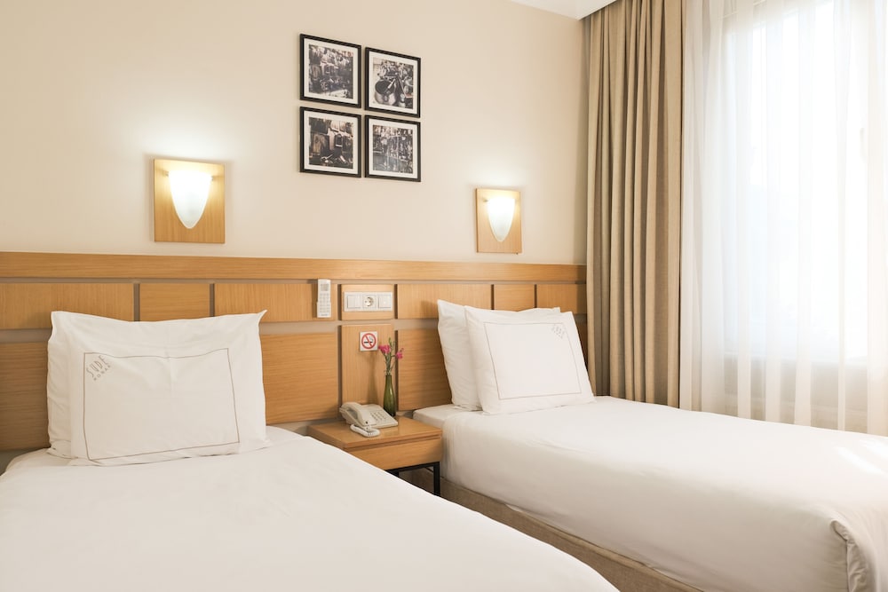 Standard Twin Room photo 1