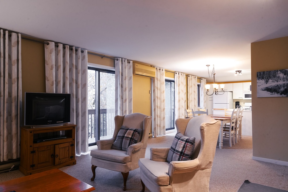 Apartment 505 Mountain View