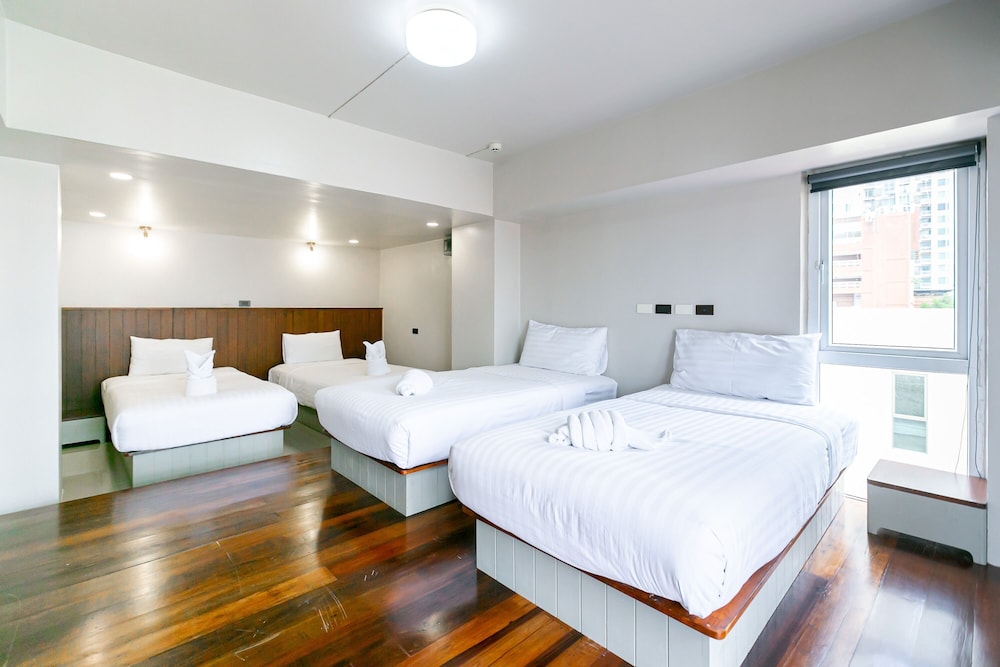 Deluxe Family Suites photo 1