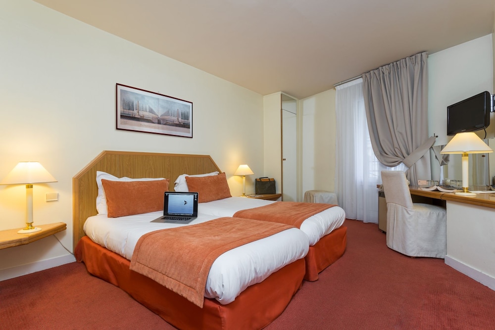 Standard Twin Room photo 3