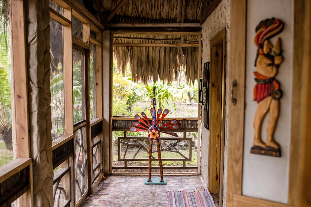 #8 Riverside Cabana- 2 Beds