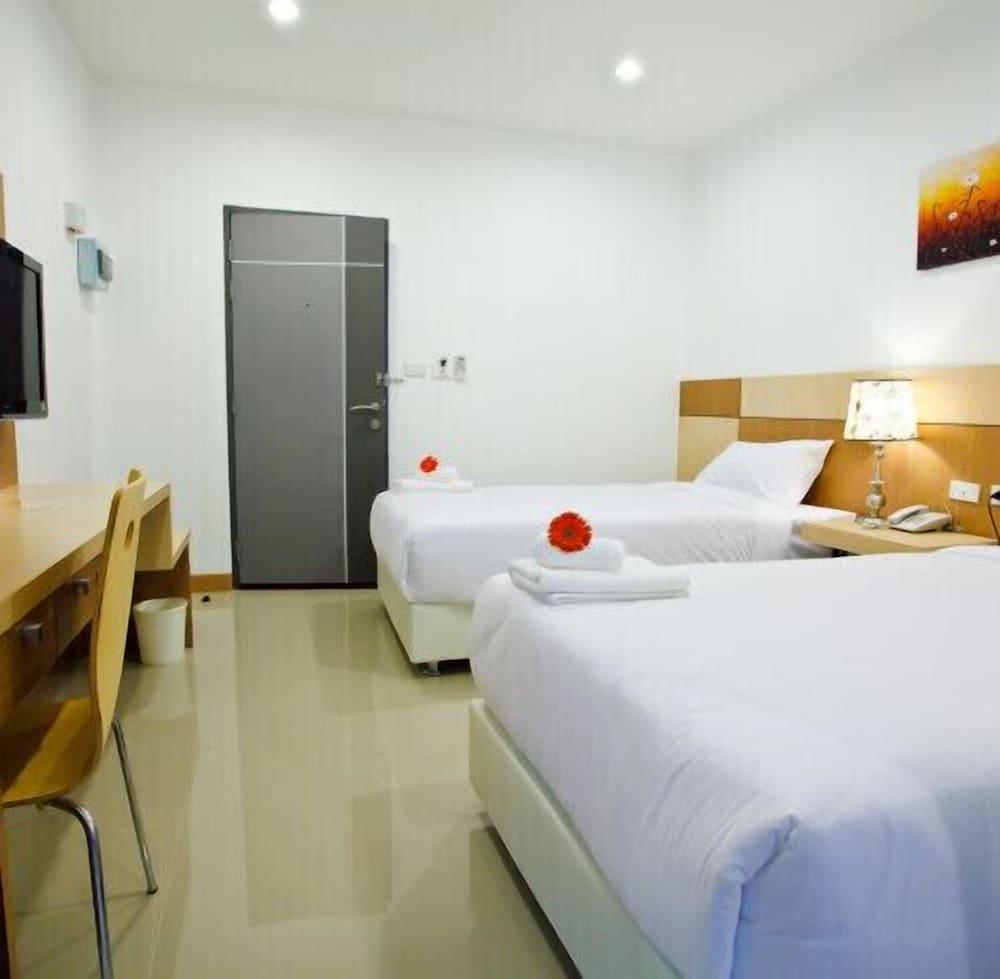 Standard Twin Room photo 3