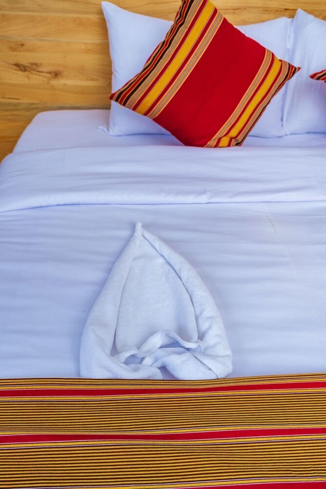 Luxury Single Room, Lake View photo 1