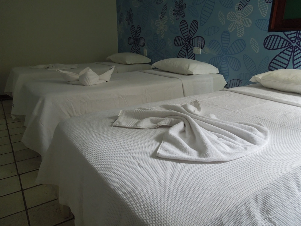 Basic Triple Room, 3 Twin Beds photo 3