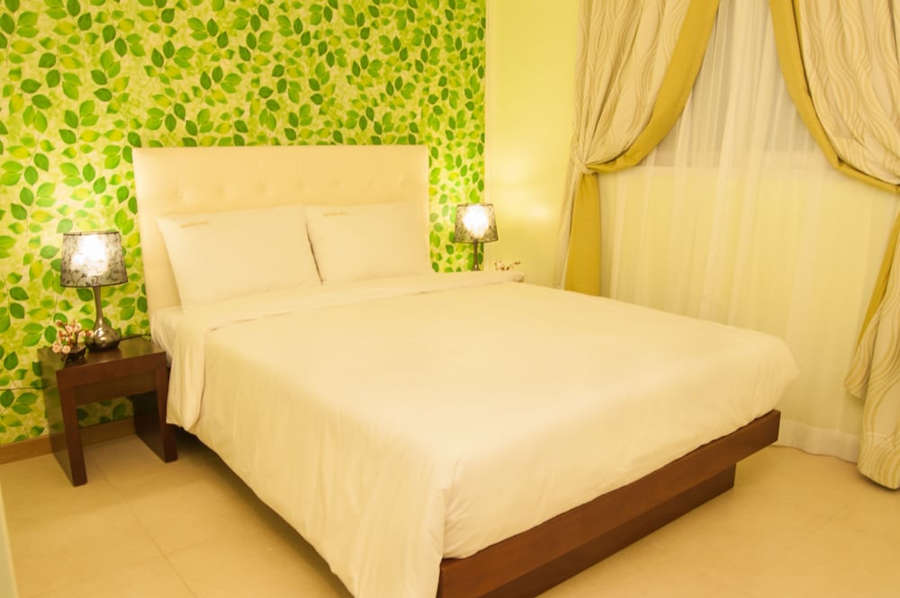 Royal Room photo 3