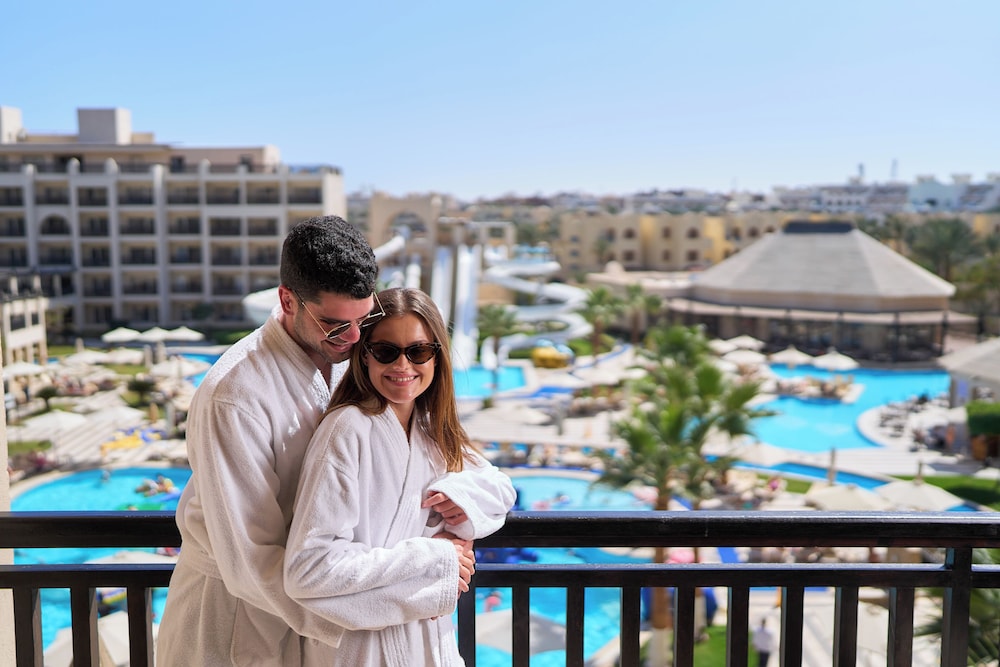 Honeymoon photo 3
