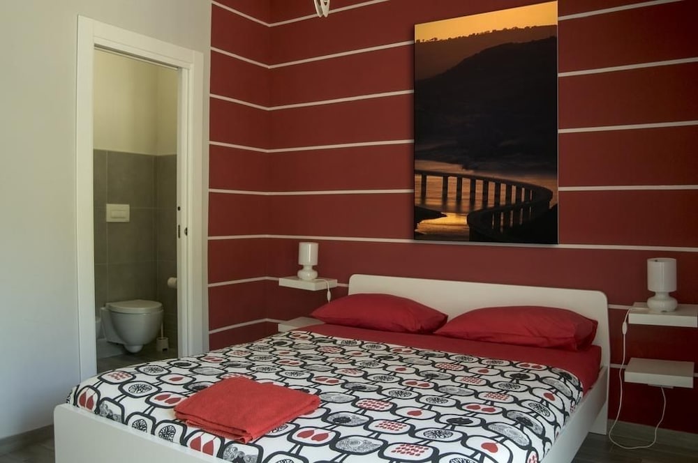 Double Room, Balcony (Rossa) photo 2