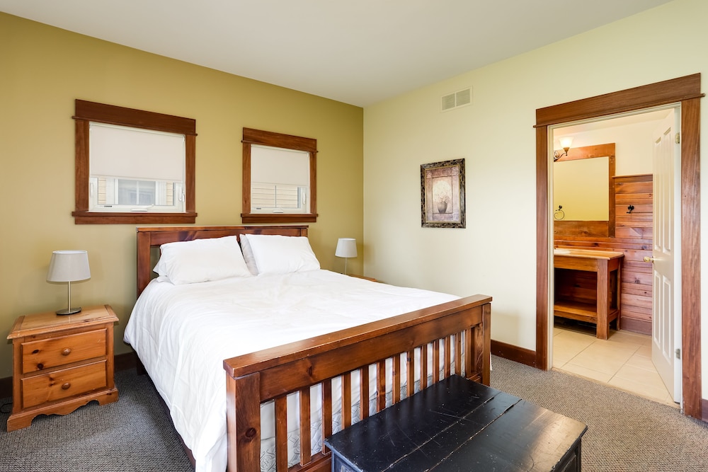Chalet, 5 Bedrooms (BV 4 - Vega Chalet, Pool Access) photo 2