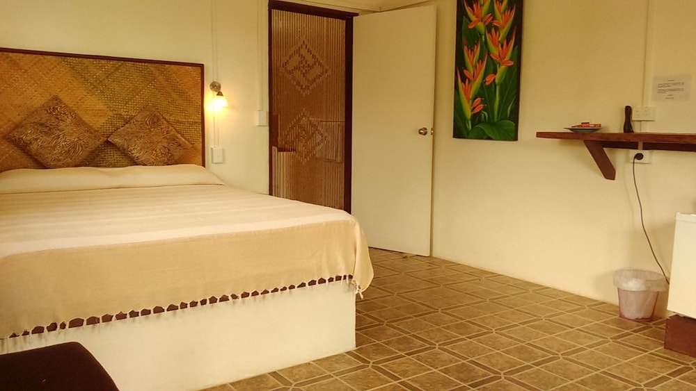 Double Room, Oceanfront photo 3