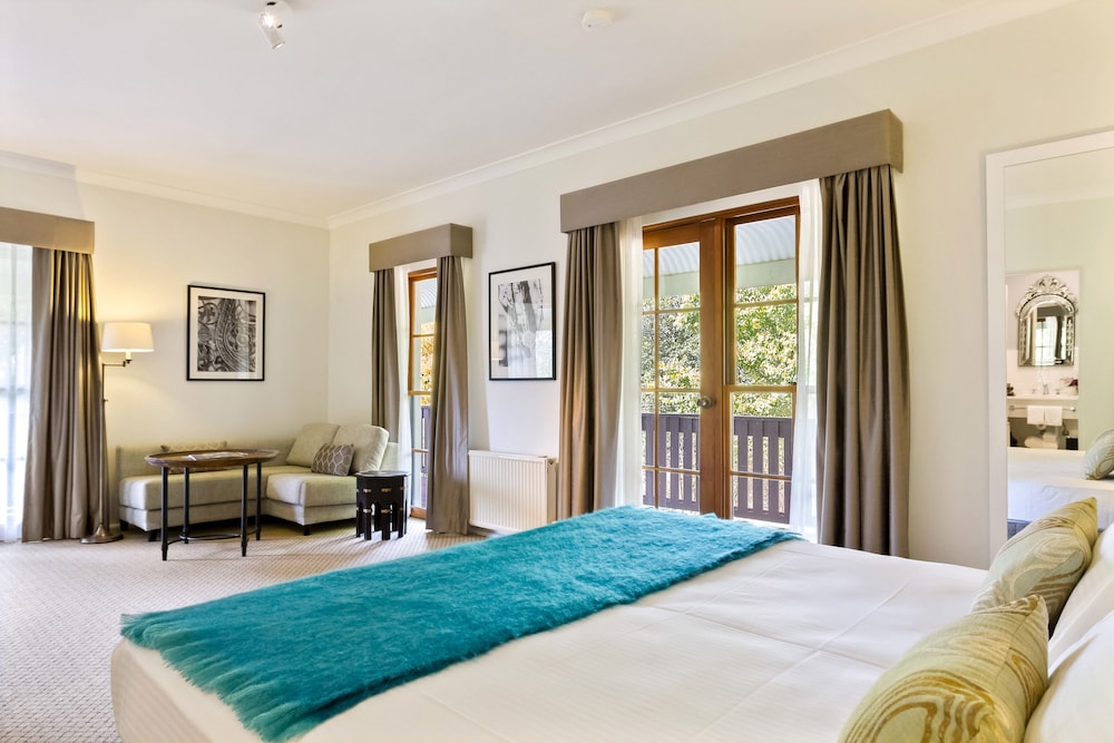 Room (Highland, Weekly Housekeeping)