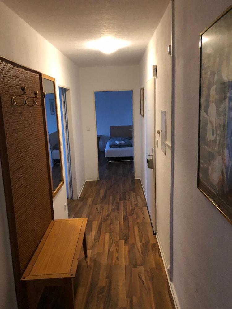 Basic Apartment, 4 Bedrooms, Kitchen, City View photo 1