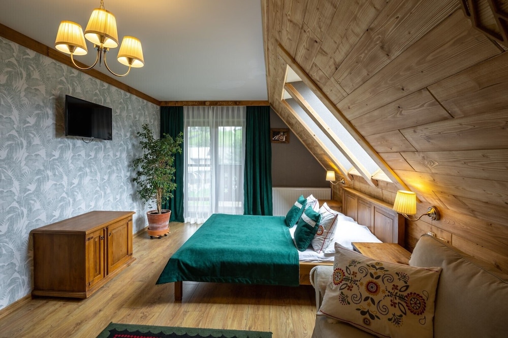 Deluxe Triple Room photo 3