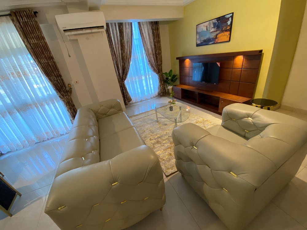 Deluxe Suite, City View photo 3