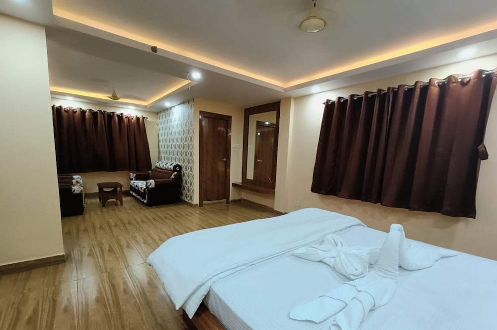 Deluxe Room - Photo 3
