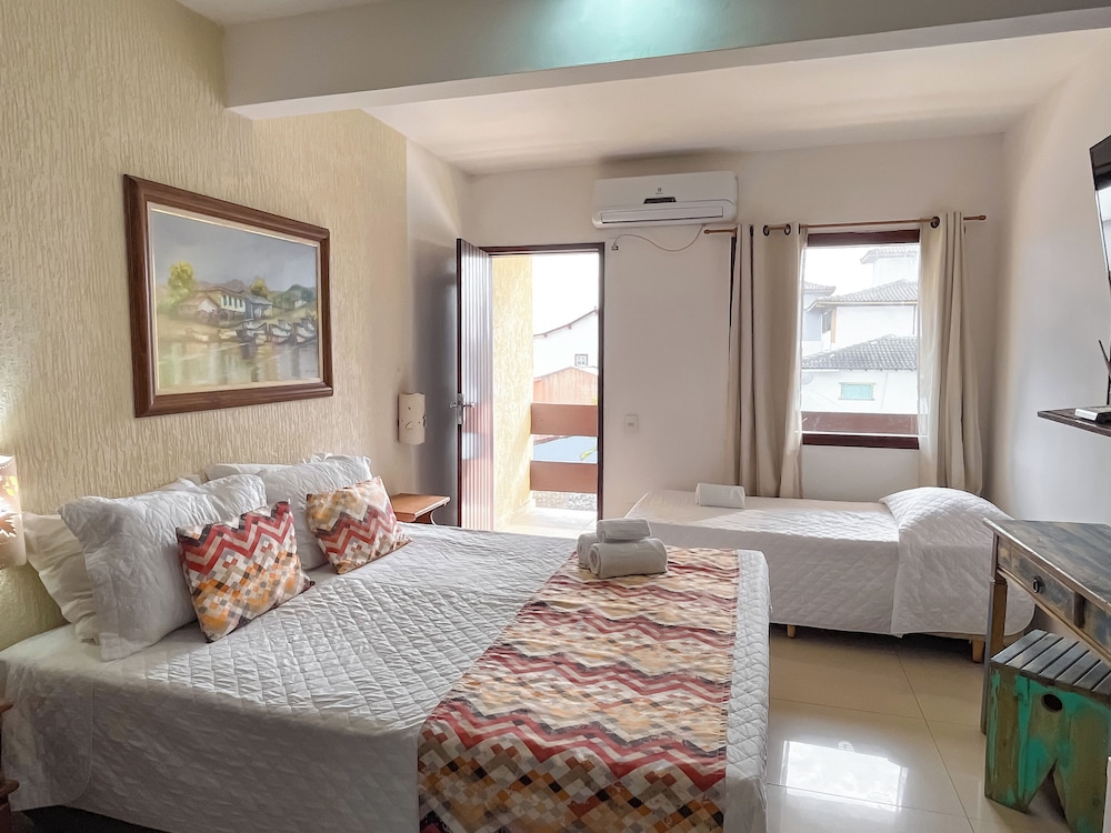 Family Room, Partial Sea View