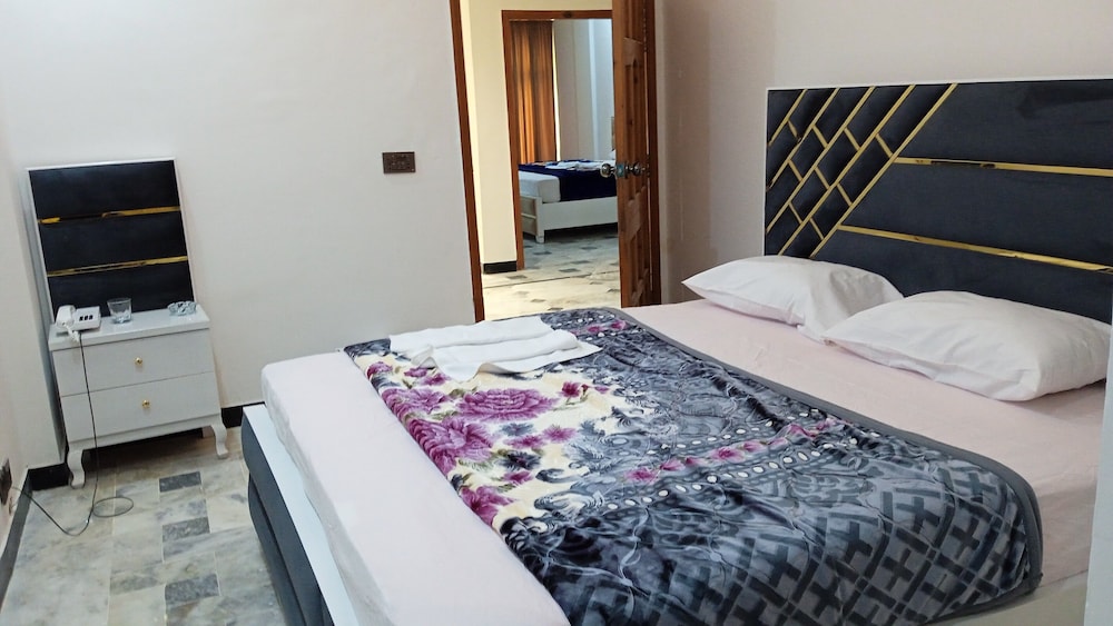 Executive Room - Photo 2