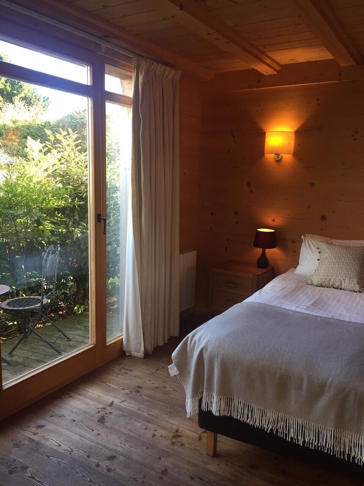 Deluxe Double or Twin Room photo 3