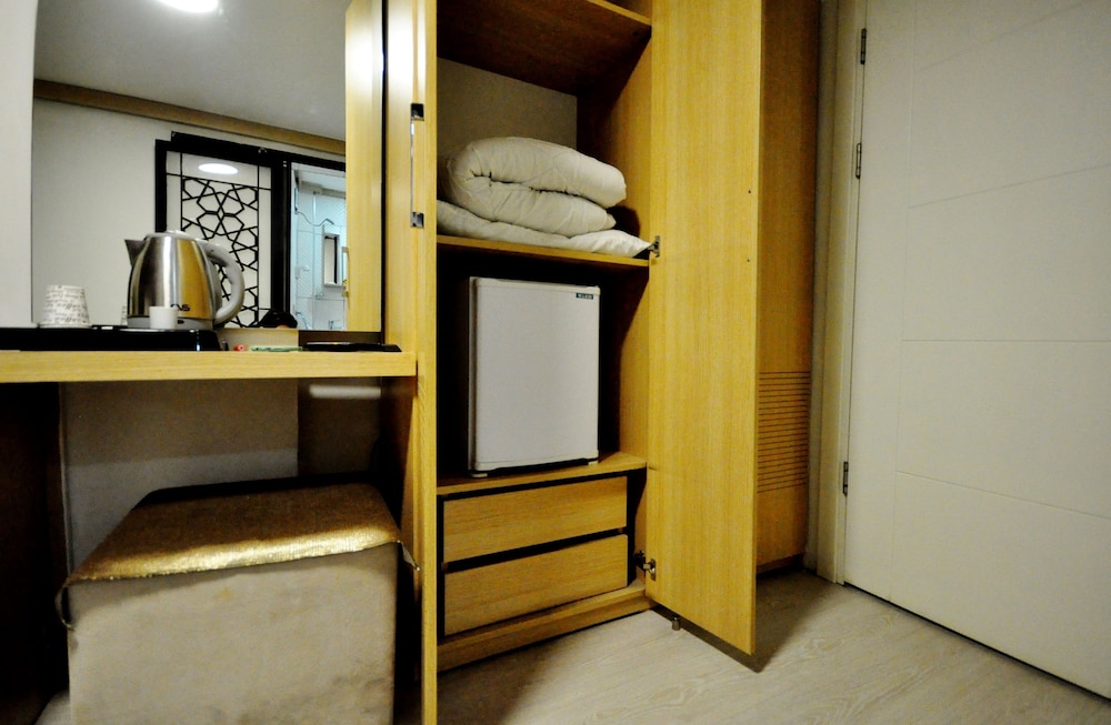 Economy Double Room, 1 Double Bed (Special Offer) photo 3