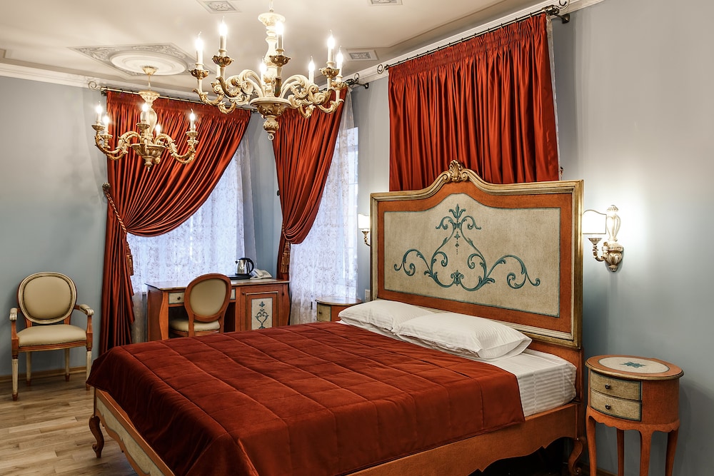 Luxury Suite photo 1