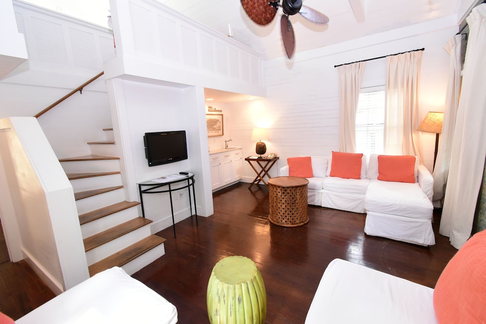 Luxury Cottage photo 2