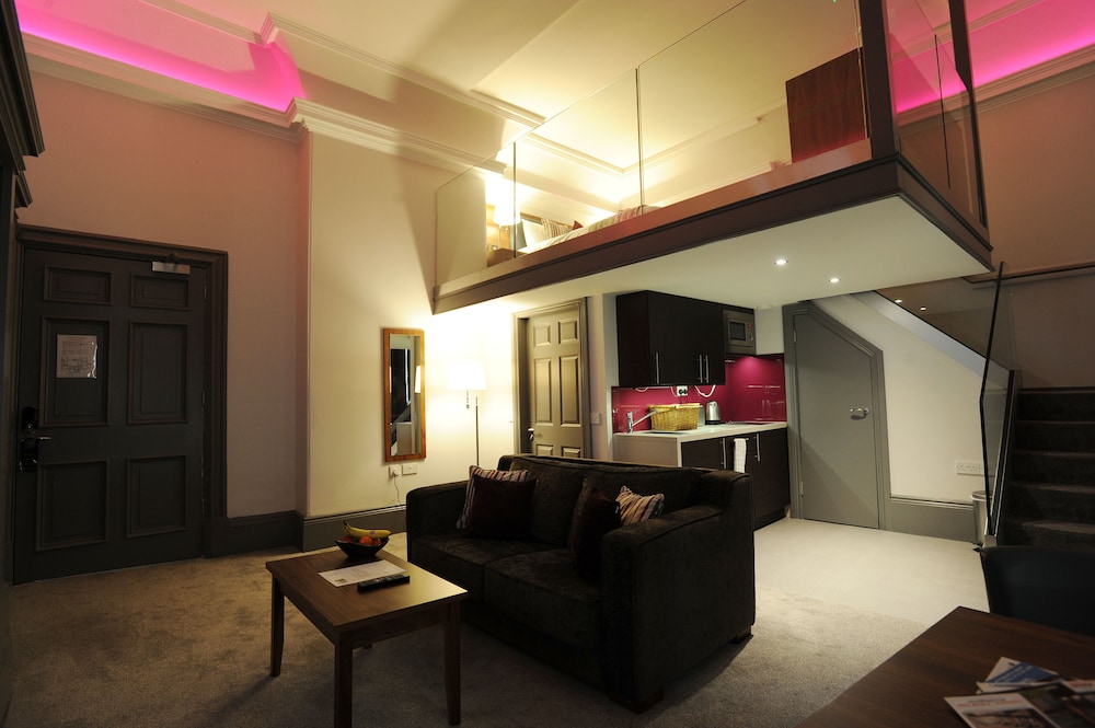 Deluxe Suite, 1 Bedroom (Duplex - Sofa bed for 3 only), photo 6