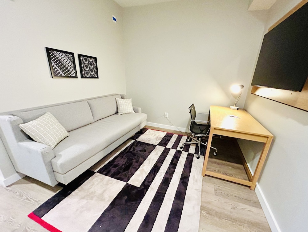 Business Suite, 1 Bedroom photo 1
