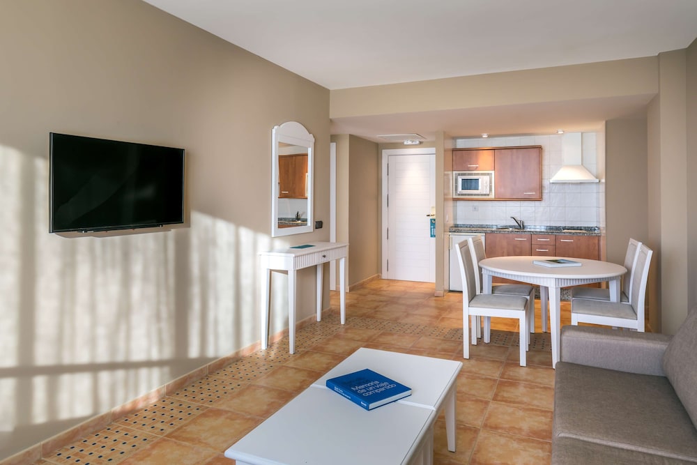 Deluxe Apartment - Photo 4