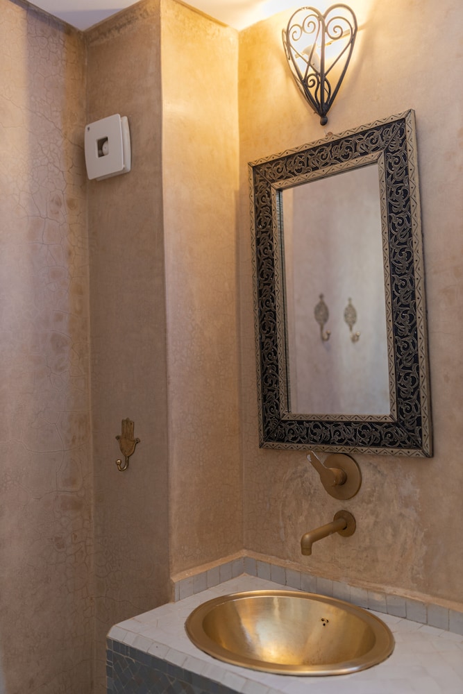 BAB ESSBANI - Photo 8