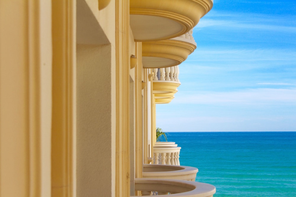 Superior Room, Partial Sea View - Photo 1