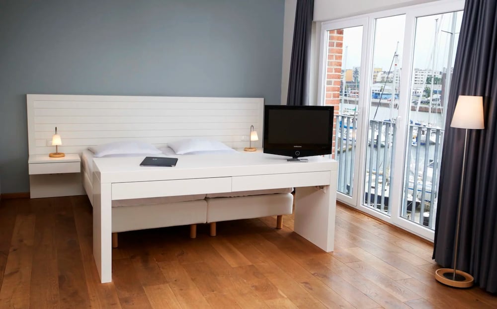 City Apartment, 1 Double Bed, Harbor View