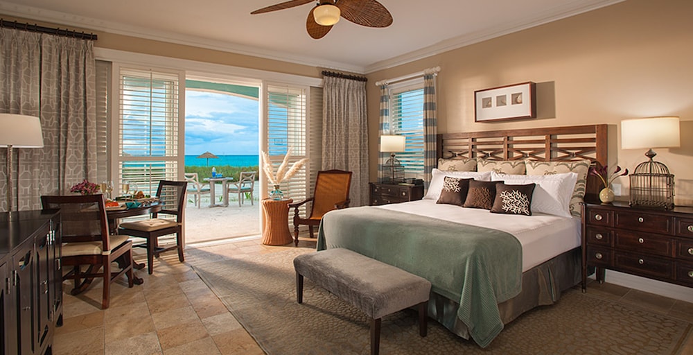 Junior Villa, 1 Bedroom, Ocean View (Beachfront Walkout Butler)