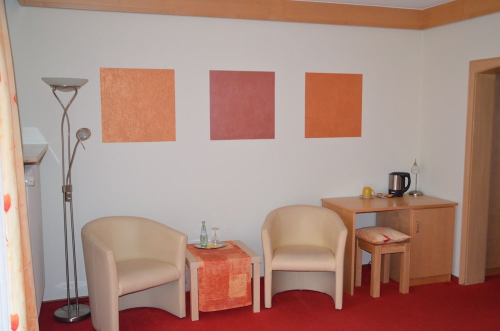 Business Room photo 2