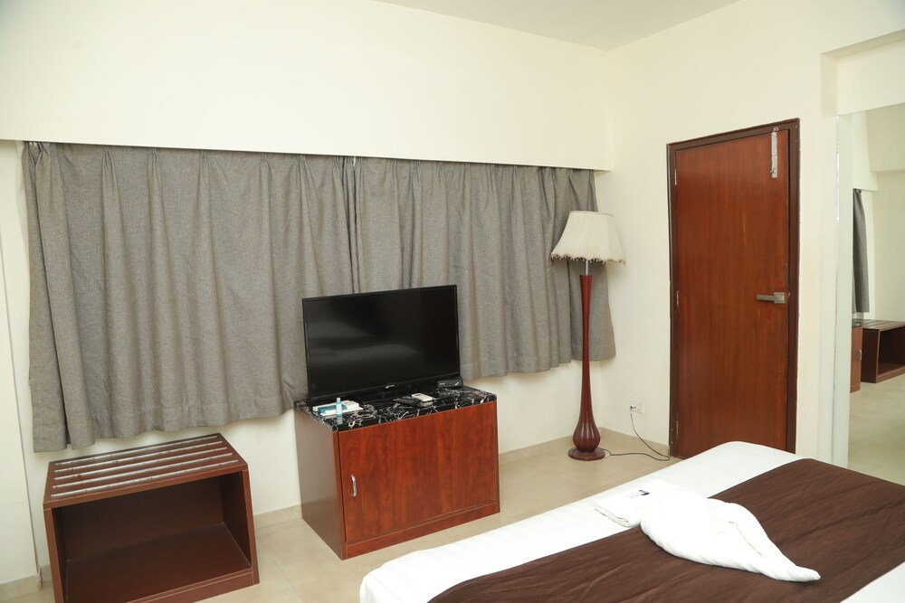 Suite, Balcony, Mountain View