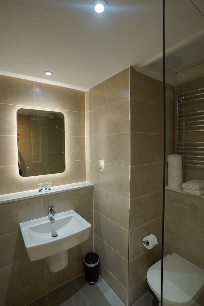 Family Room - Photo 10