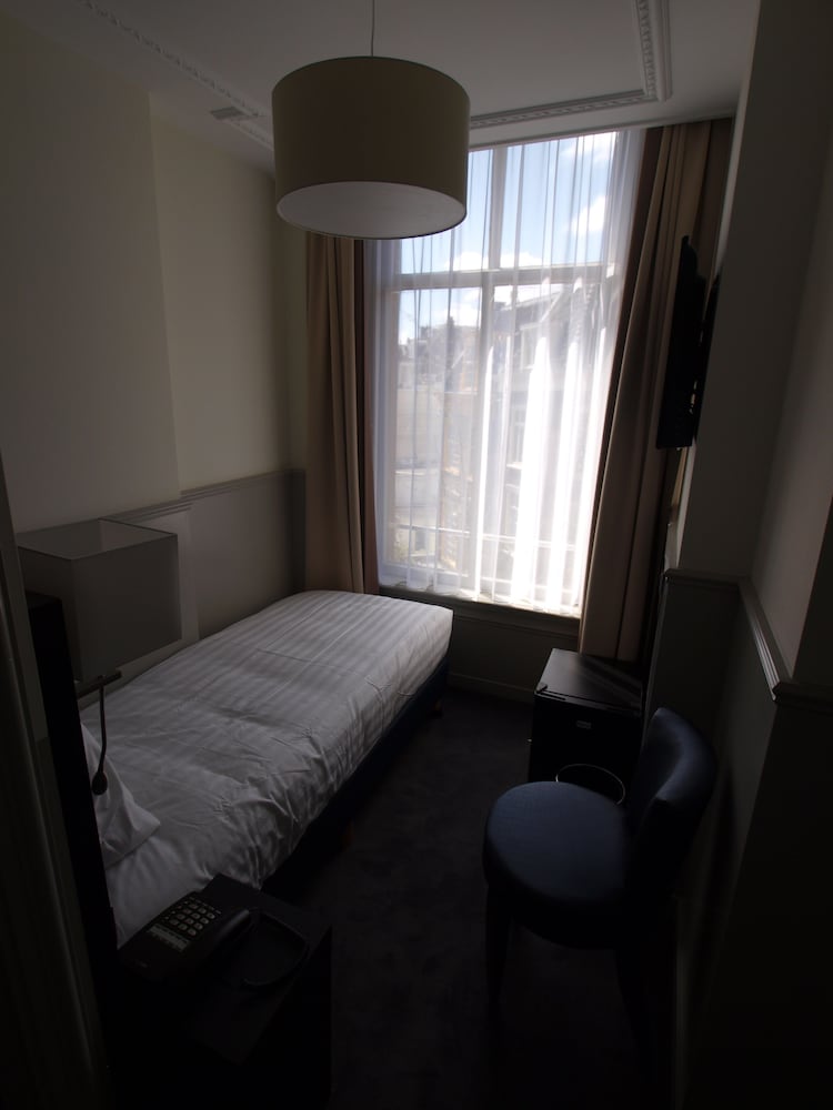Deluxe Single Room, 1 Twin Bed photo 2