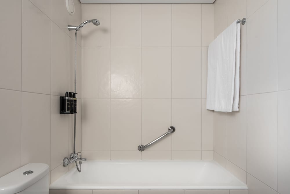 Deluxe Double Room, City View - Photo 5