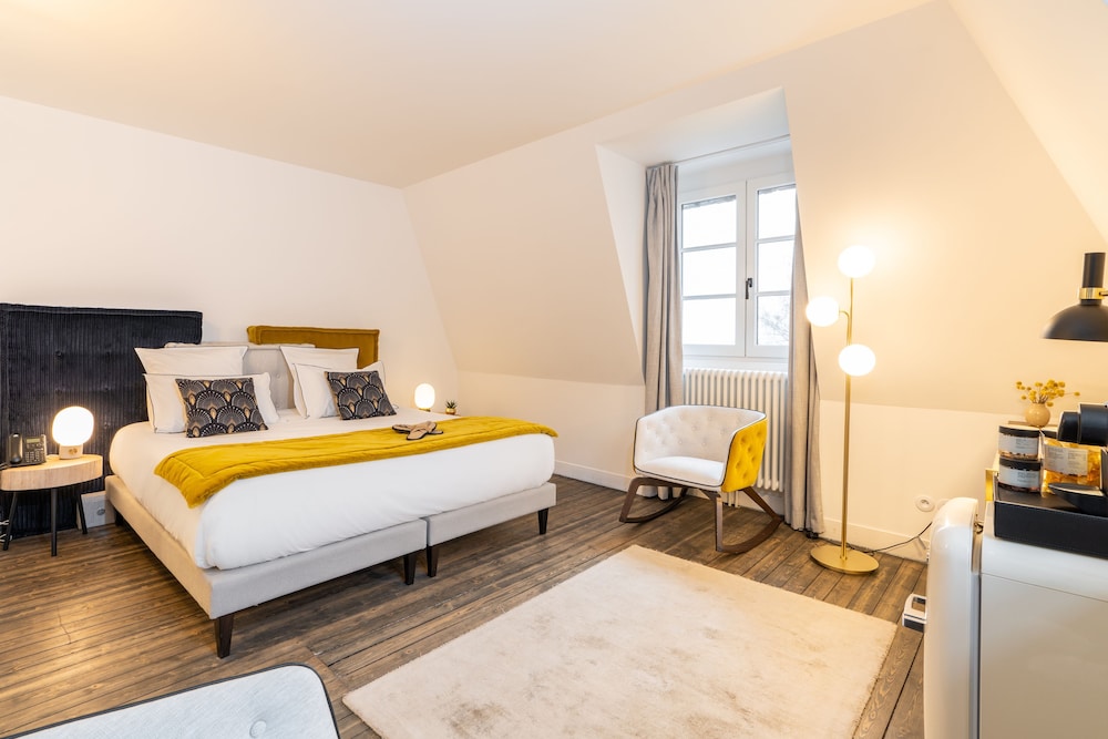 Chambre Double Luxe (Cosy Room) Chambre Double Luxe (Cosy Room)