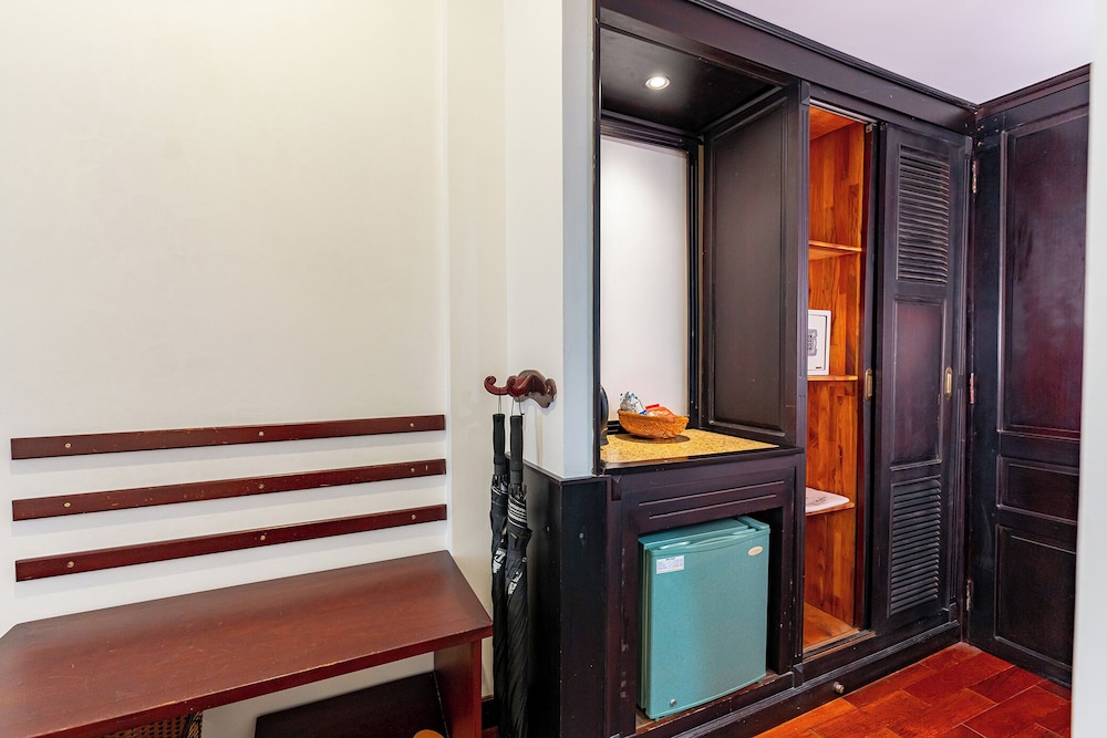 Deluxe Double Room - Photo 13