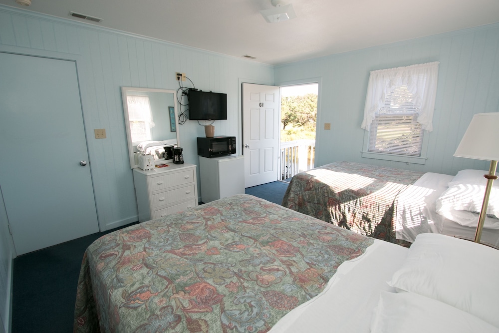 Standard Room, 2 Double Beds, Non Smoking photo 1