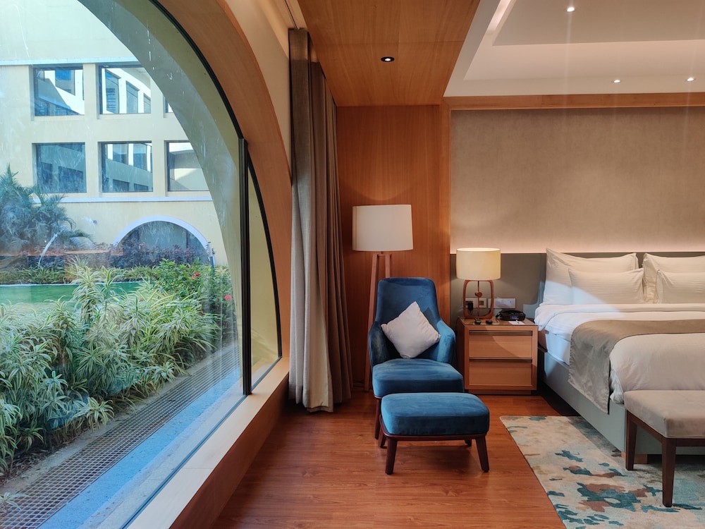 Executive Single Room, 1 King Bed, Courtyard View photo 3