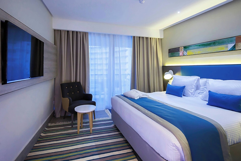 Standard Room, 1 Double Bed, Balcony, City View