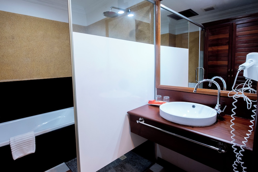 Deluxe Twin Room, Balcony photo 3