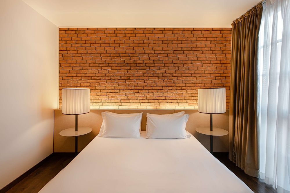 Deluxe Room, 1 King Bed