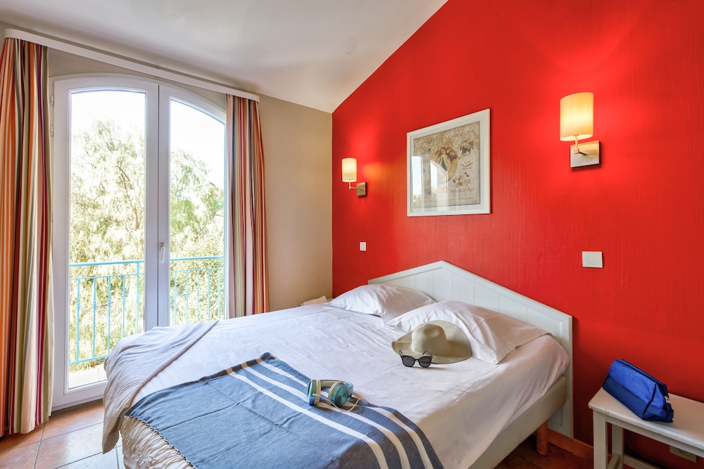 House 6 people - 2 bedrooms - Duplex - Terrace - Air conditioned photo 2