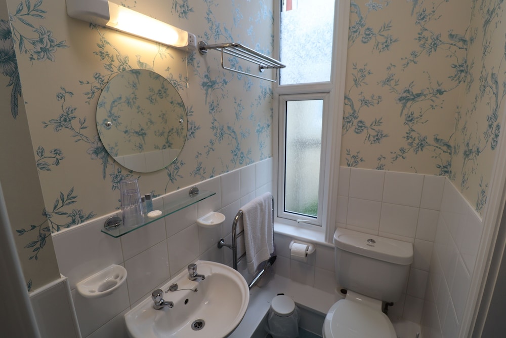 Double Room (Four Poster Bedroom) photo 2